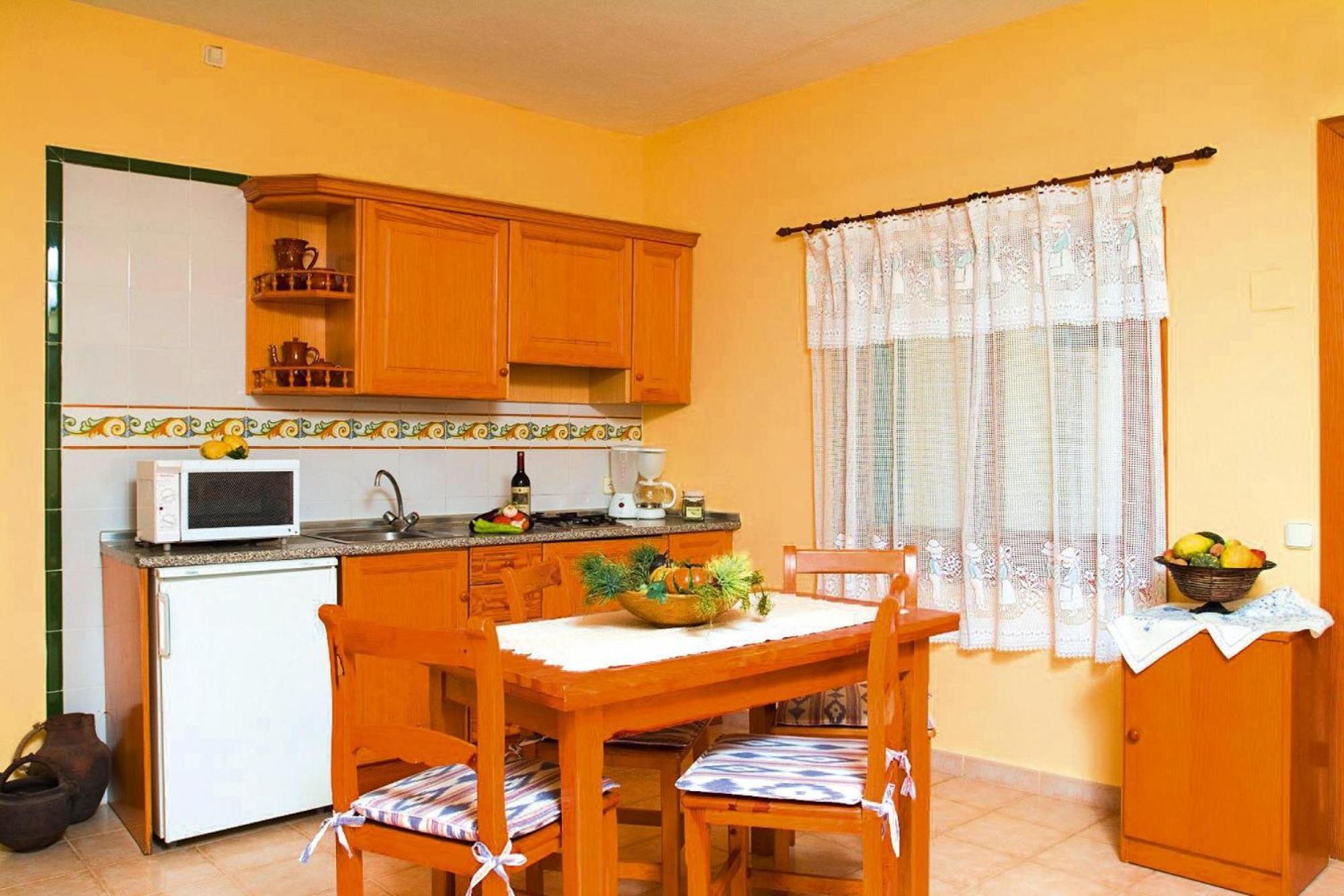 Vakantiehuis Holiday In With Barbecue