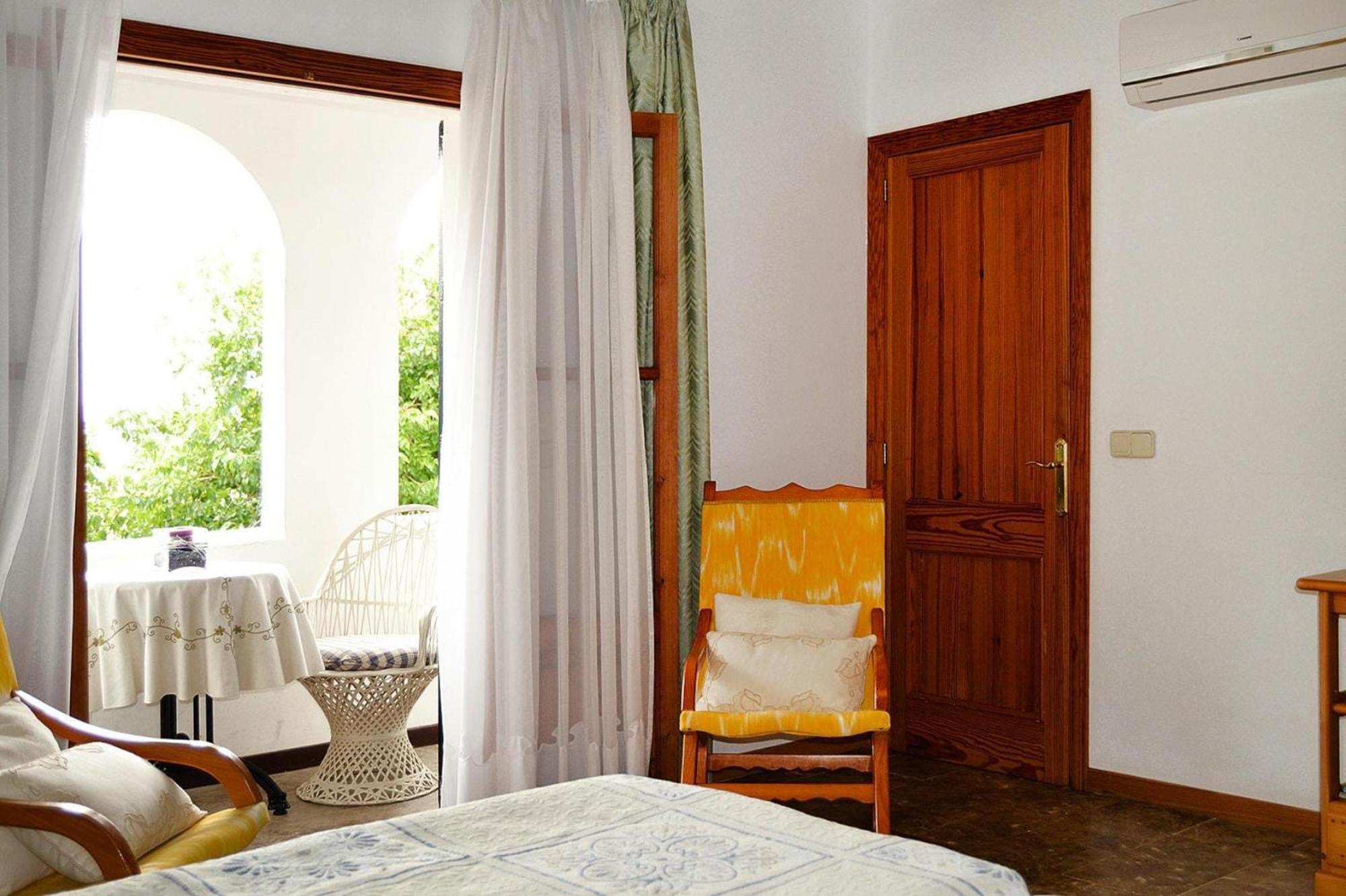 Holiday In With Barbecue Vakantiehuis Santa Margalida