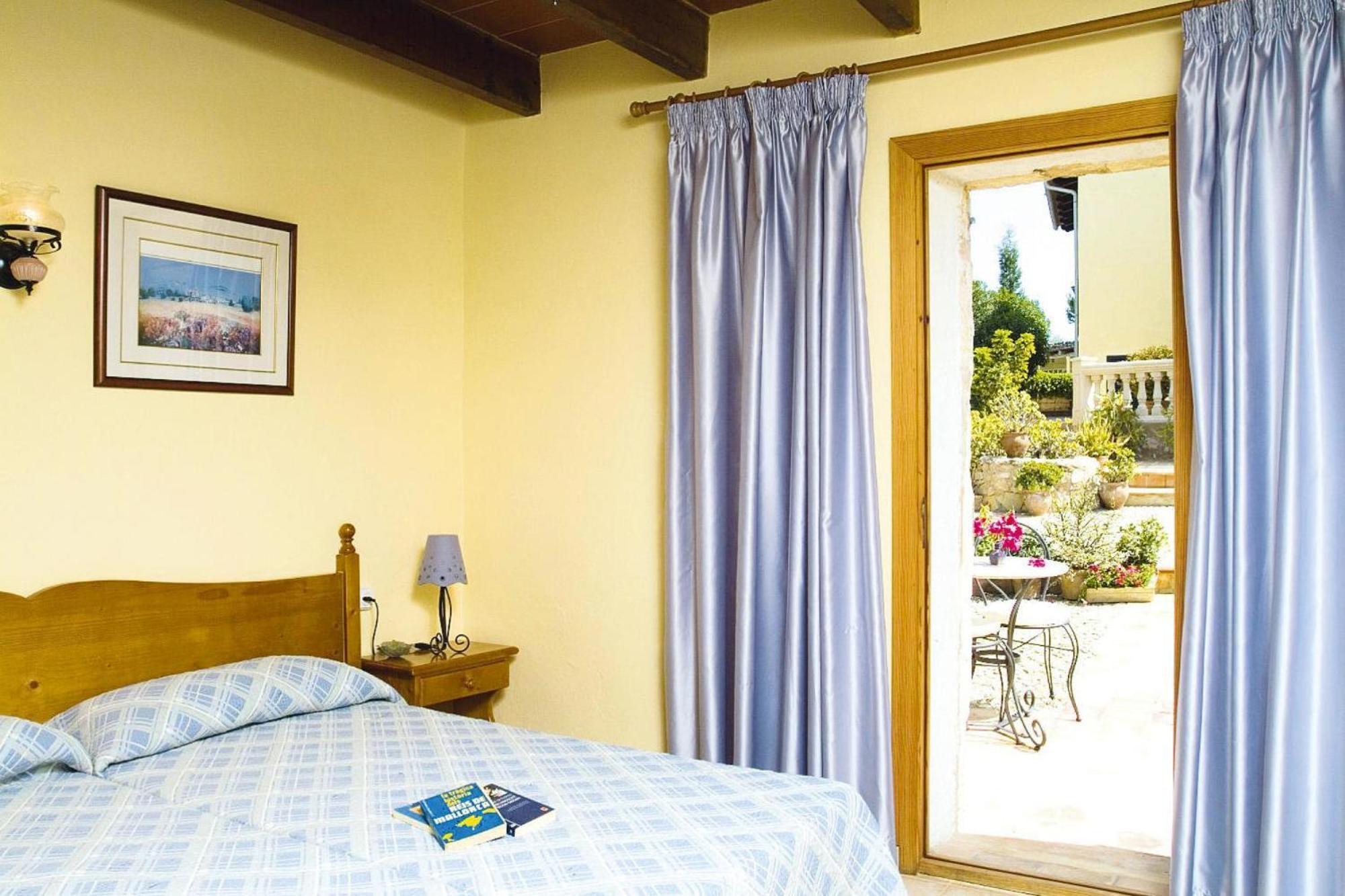 Holiday In With Barbecue Vakantiehuis Santa Margalida
